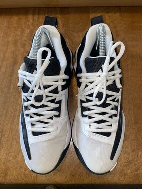 Nike Giannis immortality 3